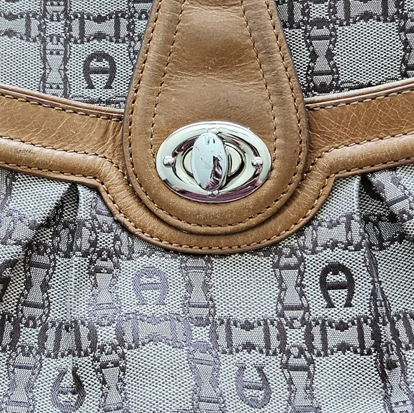 Etienne Aigner Signature Pattern Purse - Picture 5 of 8